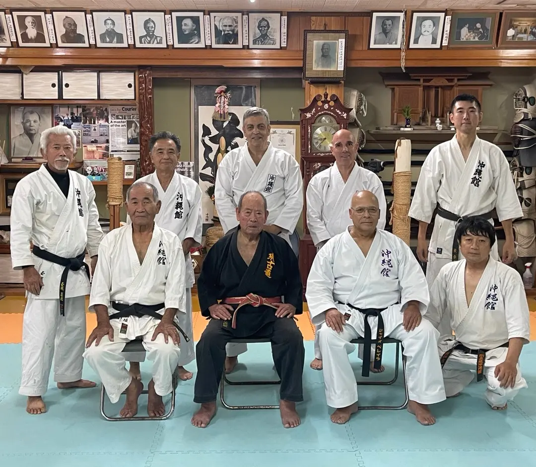 Mário Azevedo, Kiichi Nakamoto et Jaime Sequeira Pereira au dojo de Nakamoto